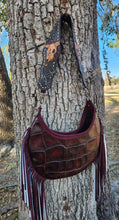 Load image into Gallery viewer, Longhorn Purse
