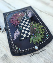 Load image into Gallery viewer, Vintage Alternative Western Trifold wallet
