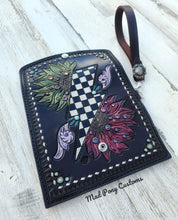 Load image into Gallery viewer, Vintage Alternative Western Trifold wallet
